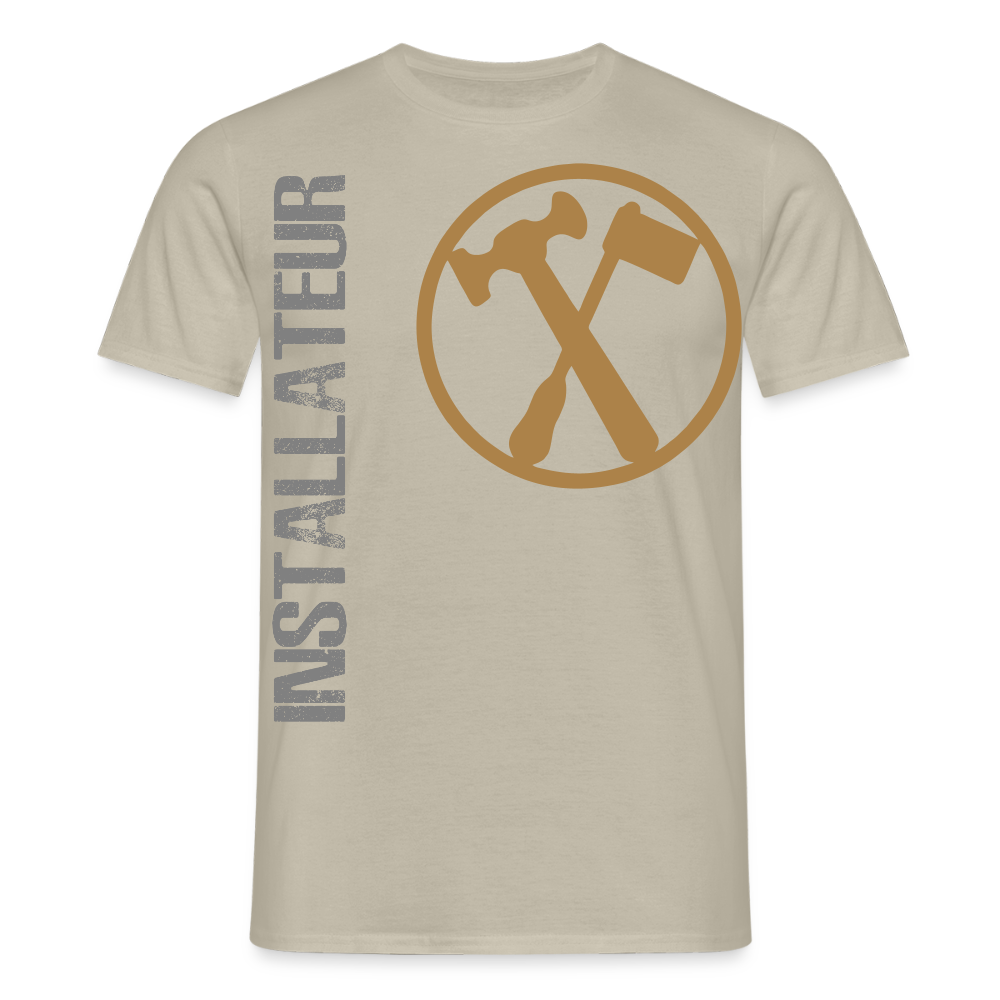 Unisex T-Shirt "Installateur" Sandbeige Männer T-Shirt
