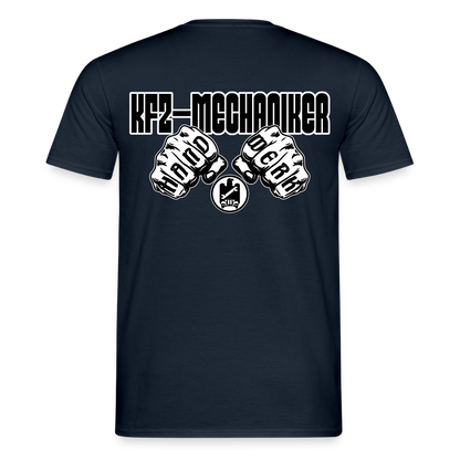 Unisex KFZ-Mechaniker T-Shirt von Spreadconnect, bequemes Männer T-Shirt mit Mechaniker-Design, aus weichem Baumwollstoff.