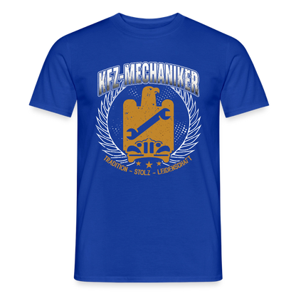Unisex KFZ-Mechaniker T-Shirt von Spreadconnect, bequemes Männer T-Shirt mit traditionellem Design, auf weißem Hintergrund sichtbar