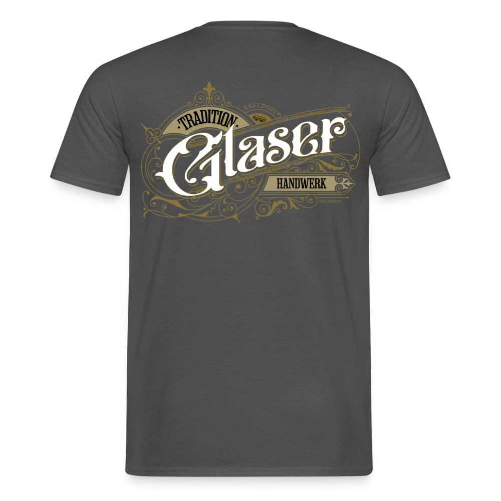 Unisex T-Shirt "Glaser"-Nostalgie von Spreadconnect, männliches T-Shirt mit nostalgischem Druck auf weißem Stoff, angenehmer Schnitt