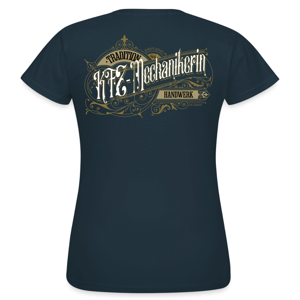 Weibliches T-Shirt "KFZ-Mechanikerin" von Spreadconnect mit nostalgischem Druck, bequemes Baumwollshirt für Frauen.
