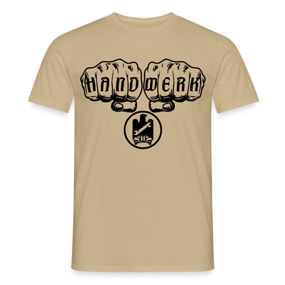 Unisex T-Shirt für KFZ-Mechaniker von Spreadconnect, mit Handwerksmotiv, aus Baumwolle, in neutralem Design, auf weißem Hintergrund