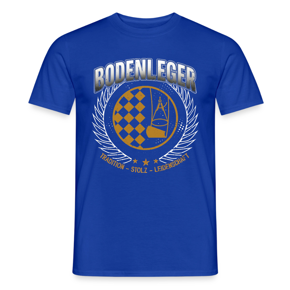 Männer T-Shirt von Spreadconnect, Unisex, mit Tradition-Design, in Weiß, aus weichem Baumwollstoff, auf weißem Hintergrund.