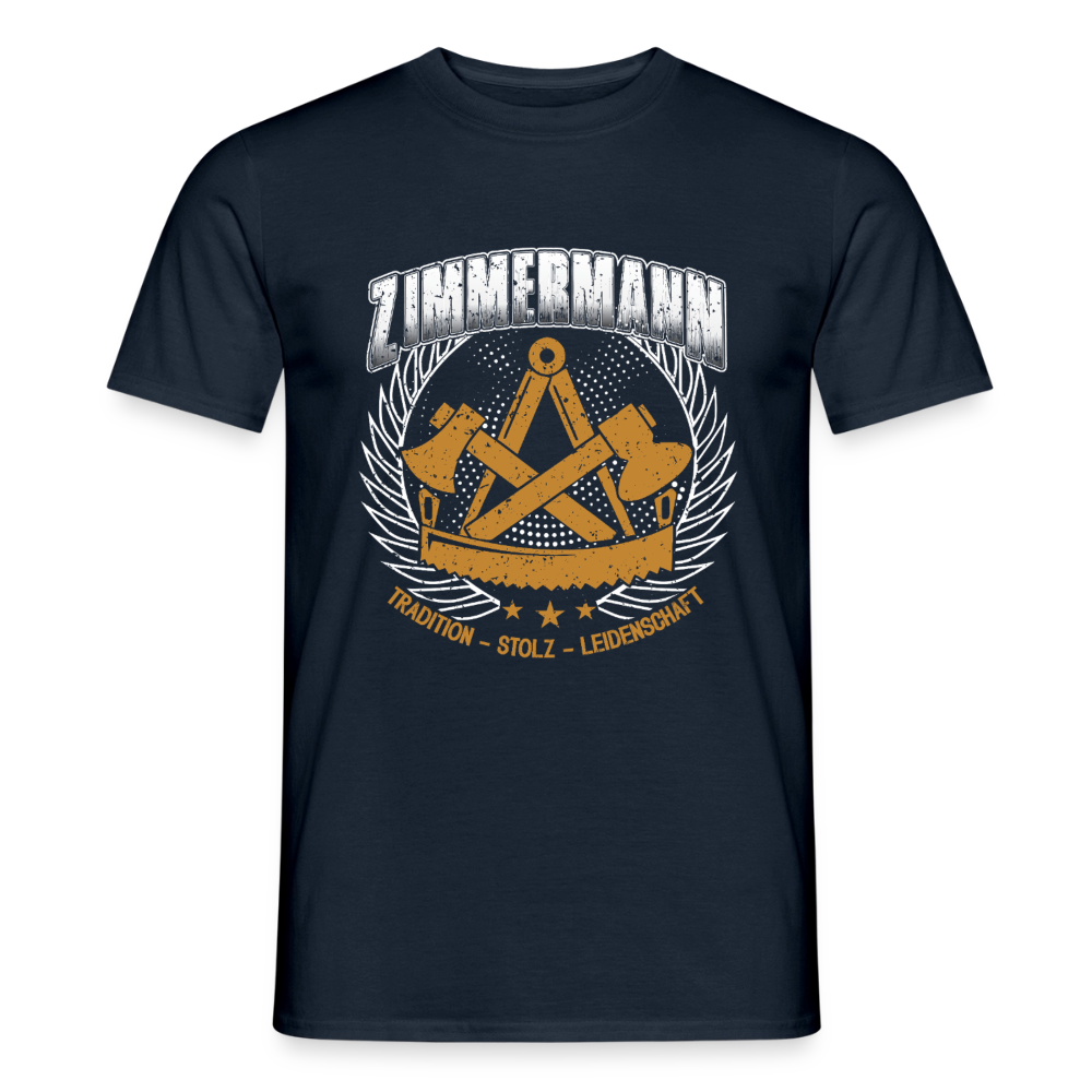 Unisex Tradition Zimmermann Männer T-Shirt in Baumwolle, mit traditionellem Muster und bequemem Schnitt, auf weißem Hintergrund.