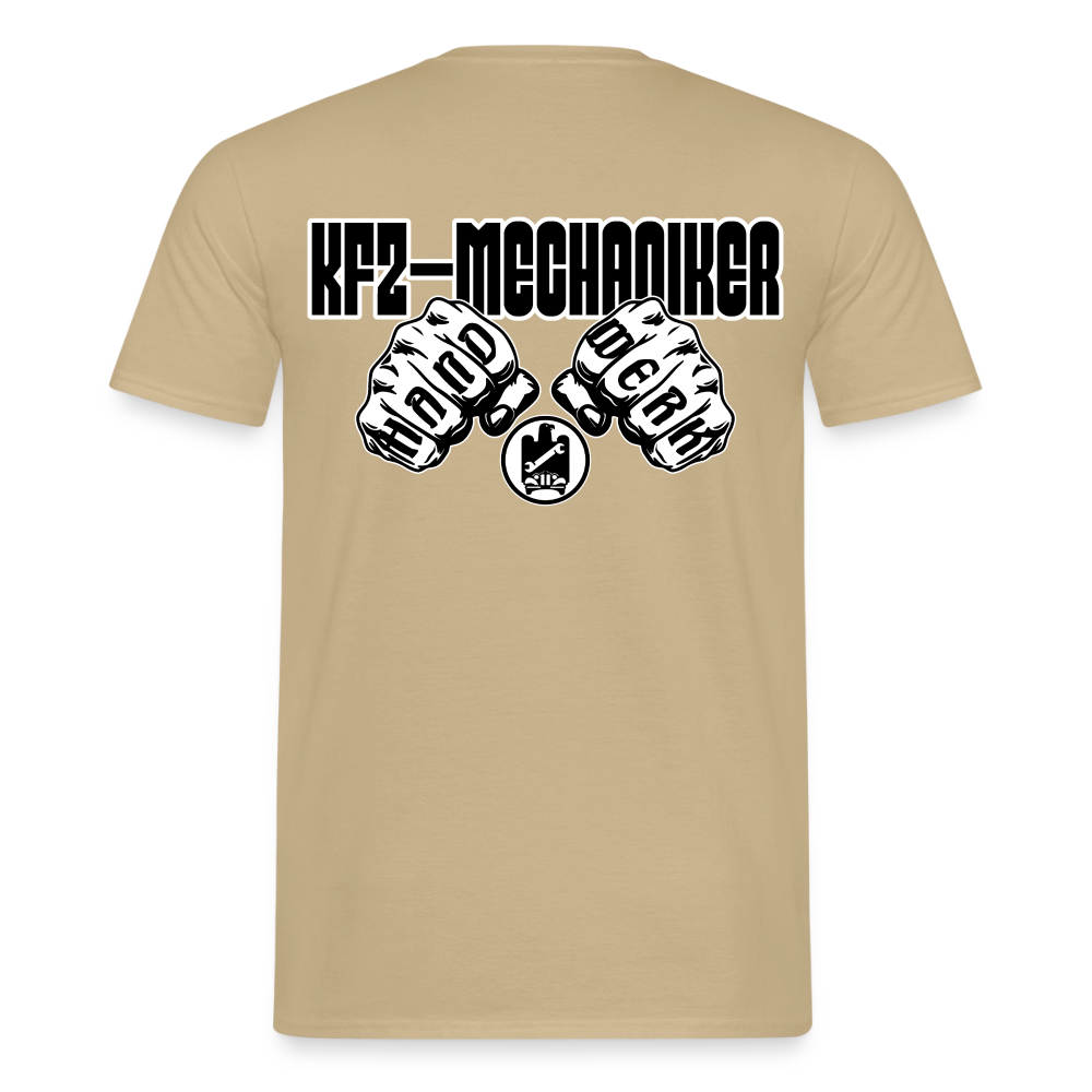 Unisex KFZ-Mechaniker T-Shirt von Spreadconnect, bequemes Männer T-Shirt mit Mechaniker-Design, in neutralem Stil.