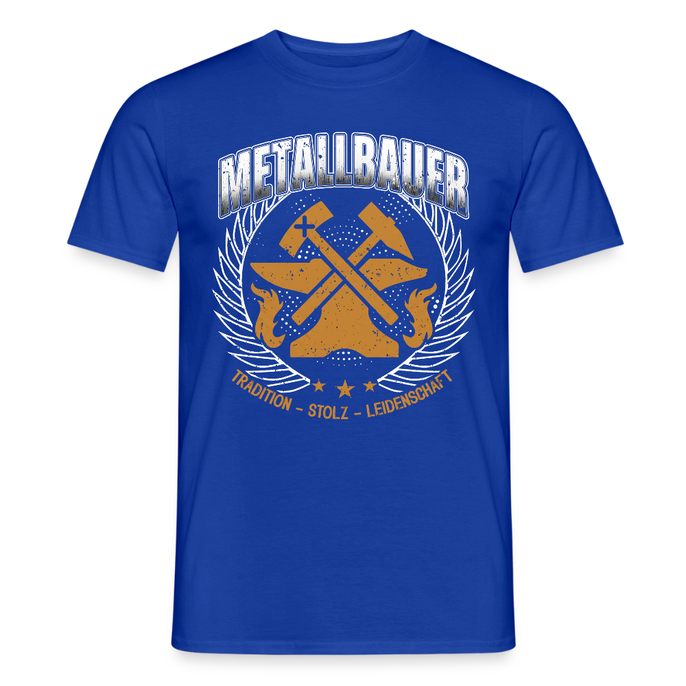 Unisex Tradition Metallbauer T-Shirt für Männer, bequem und stilvoll, mit typisch traditionellem Design, in natürlicher Pose.