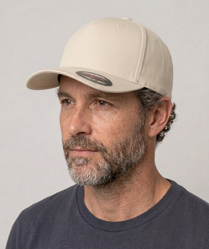 Classic Flexfit Cap mit deinem Logo/Design Beige Flexfit Cap {{ color }}
