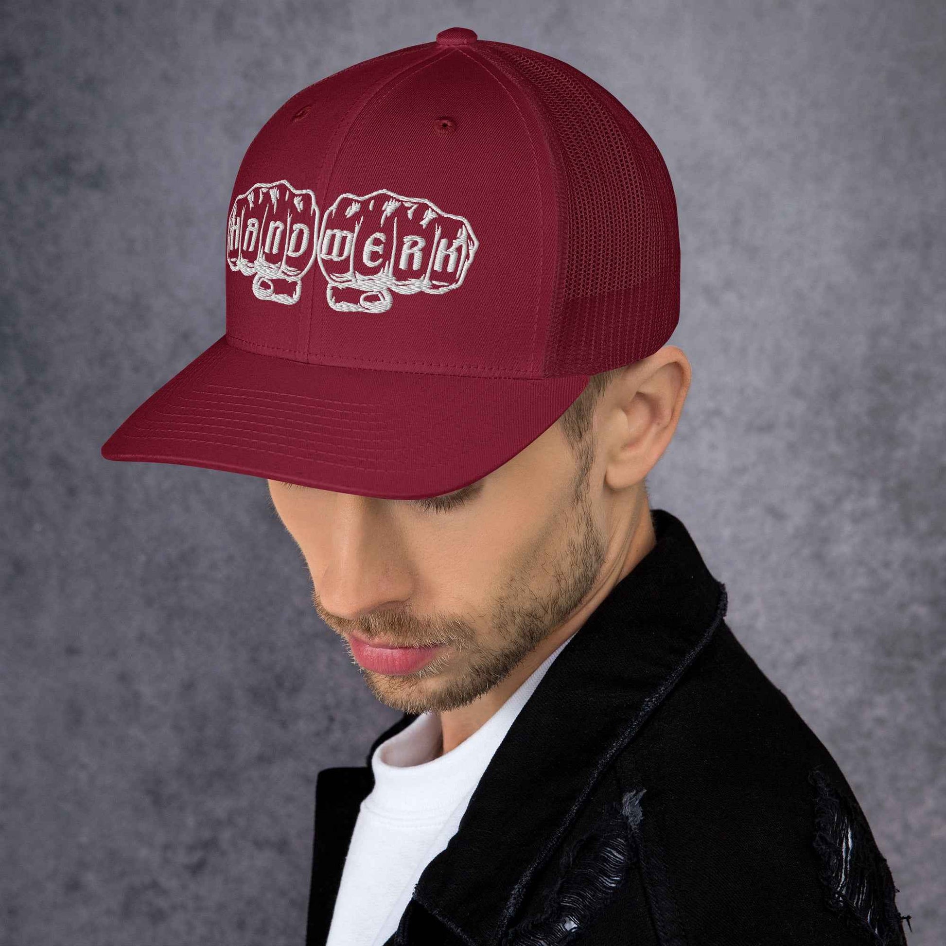 Trucker-Cap "Handwerk" (bestickt) Cranberry