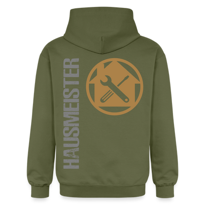 Gildan Unisex Softstyle® "Hausmeister" Militärgrün Gildan Unisex Softstyle® Midweight Hoodie {{ color }}