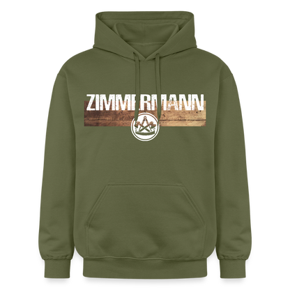 Gildan Unisex Softstyle® "Zimmermann" Militärgrün Gildan Unisex Softstyle® Midweight Hoodie {{ color }}