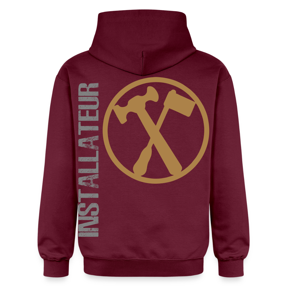 Gildan Unisex Softstyle® "Installateur" Maroon Gildan Unisex Softstyle® Midweight Hoodie {{ color }}
